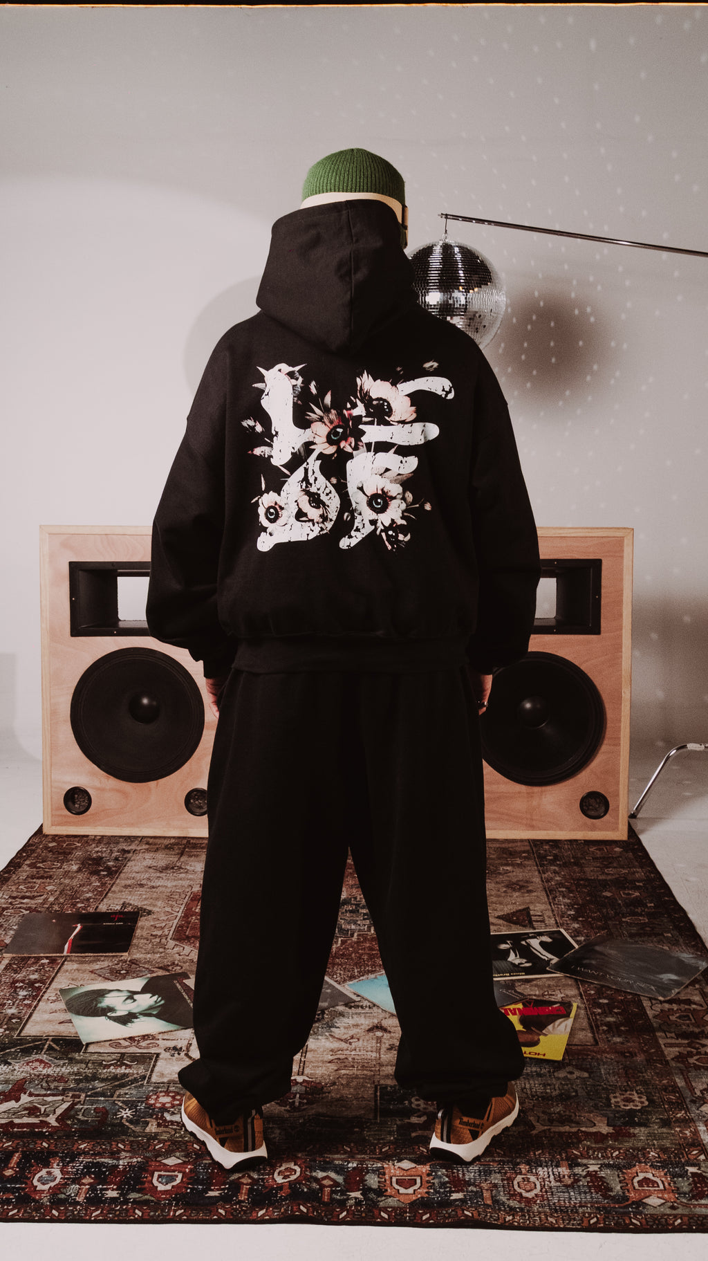 Hoodie orchid with flowers