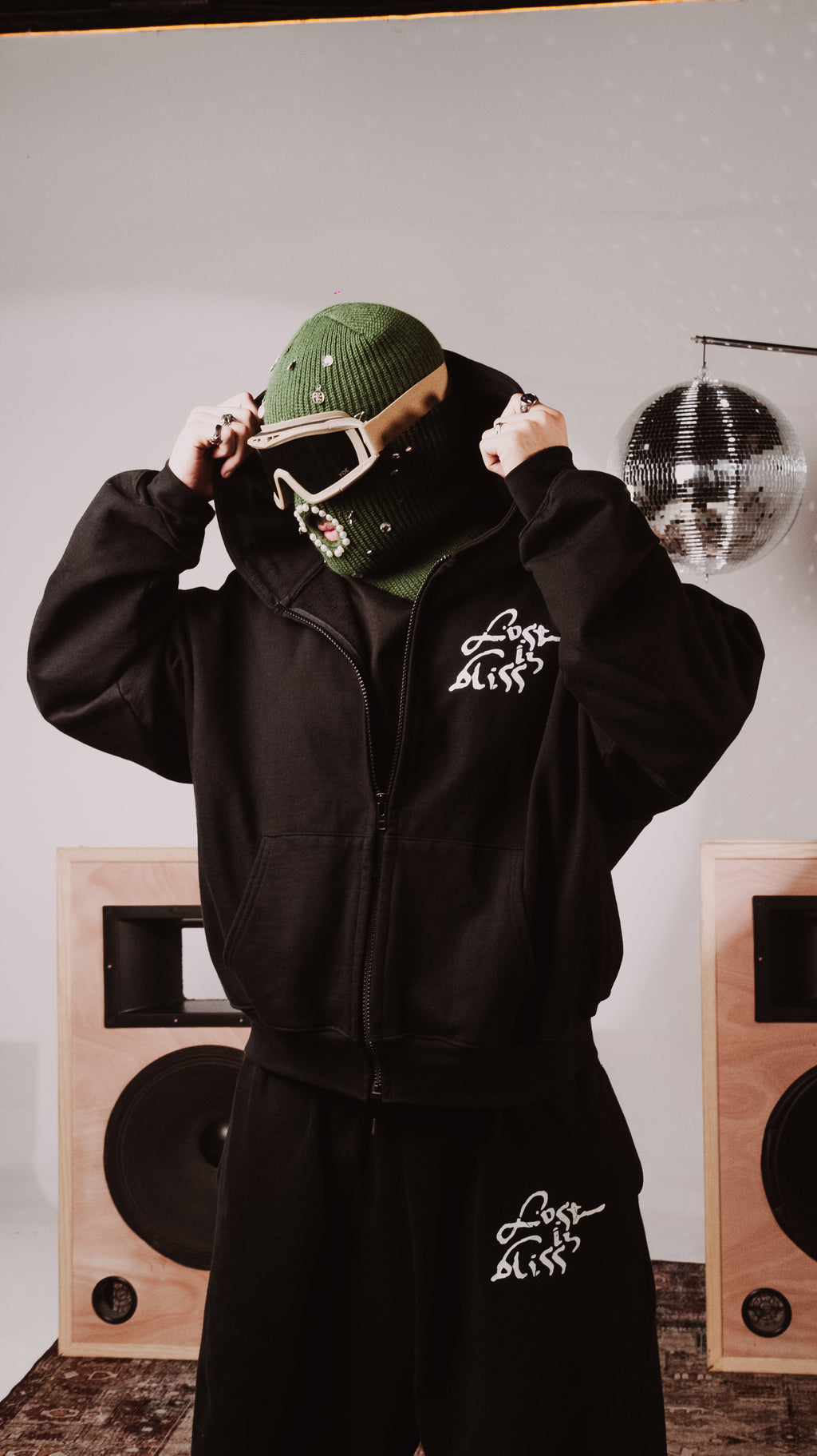 Hoodie orchid with flowers